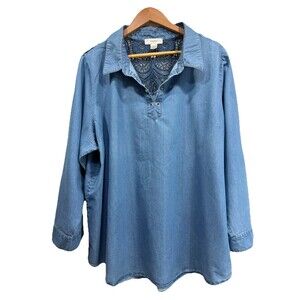 CJ BANKS Womens Plus 2X Blue Denim 3/4 Sleeve Collared Tunic Blouse Back Lace
